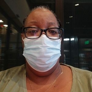 Meet your Posher, Renee